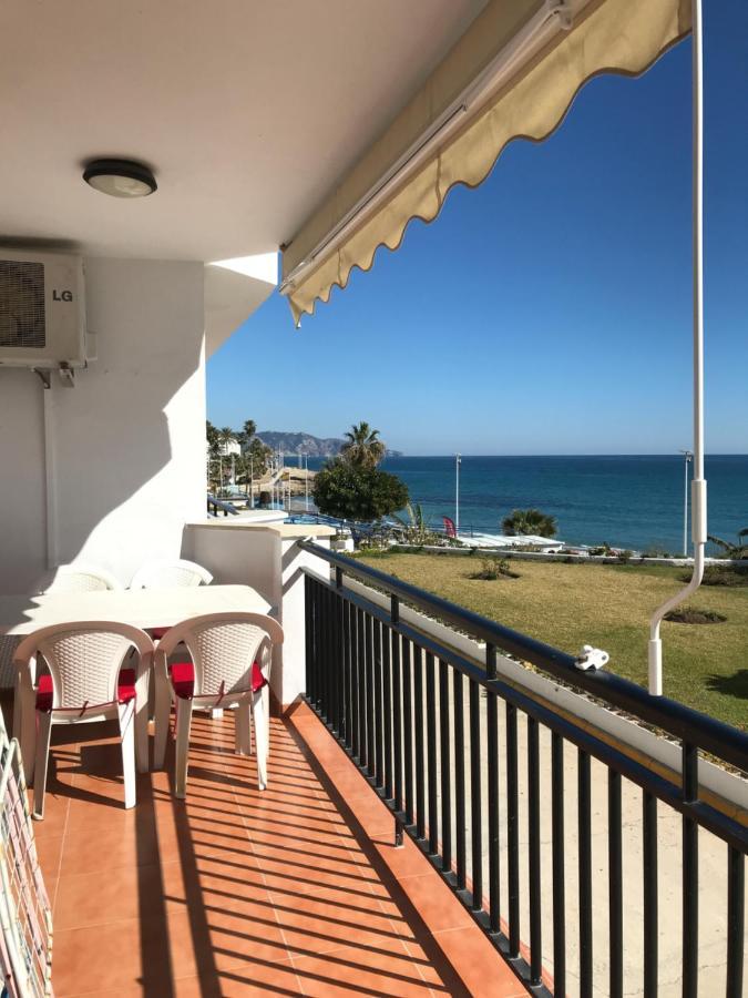 Apartamento A Pie De Playa. Nerja Exterior photo